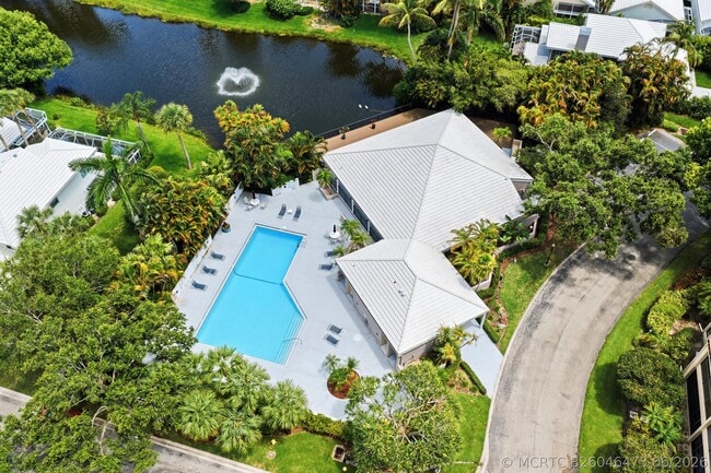 Building Photo - 101 Waterview Dr