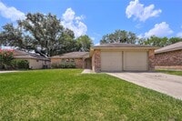 Building Photo - 14119 Bella Dr