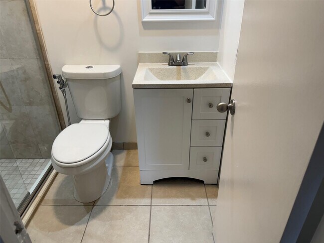 Primary Photo - 6051 10th Ave N