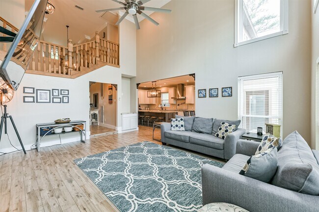 Building Photo - 11642 Cypresswood Dr