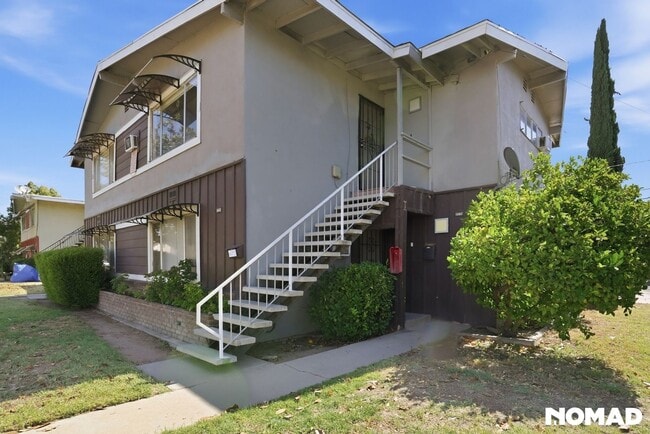 Building Photo - 3704 N Abby St