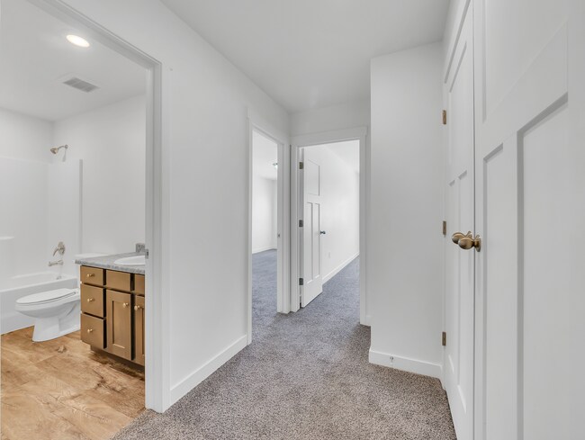 Building Photo - 14838 S Trap Rock Way