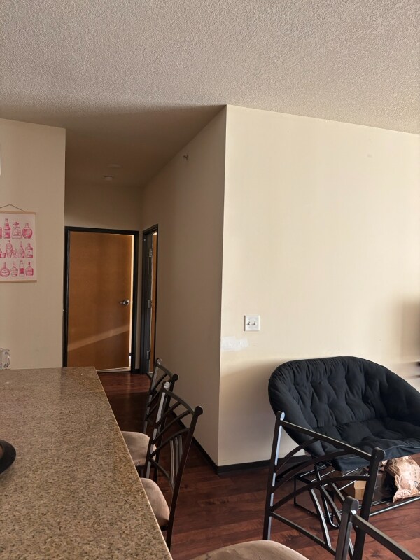 Building Photo - 1101 University Ave SE