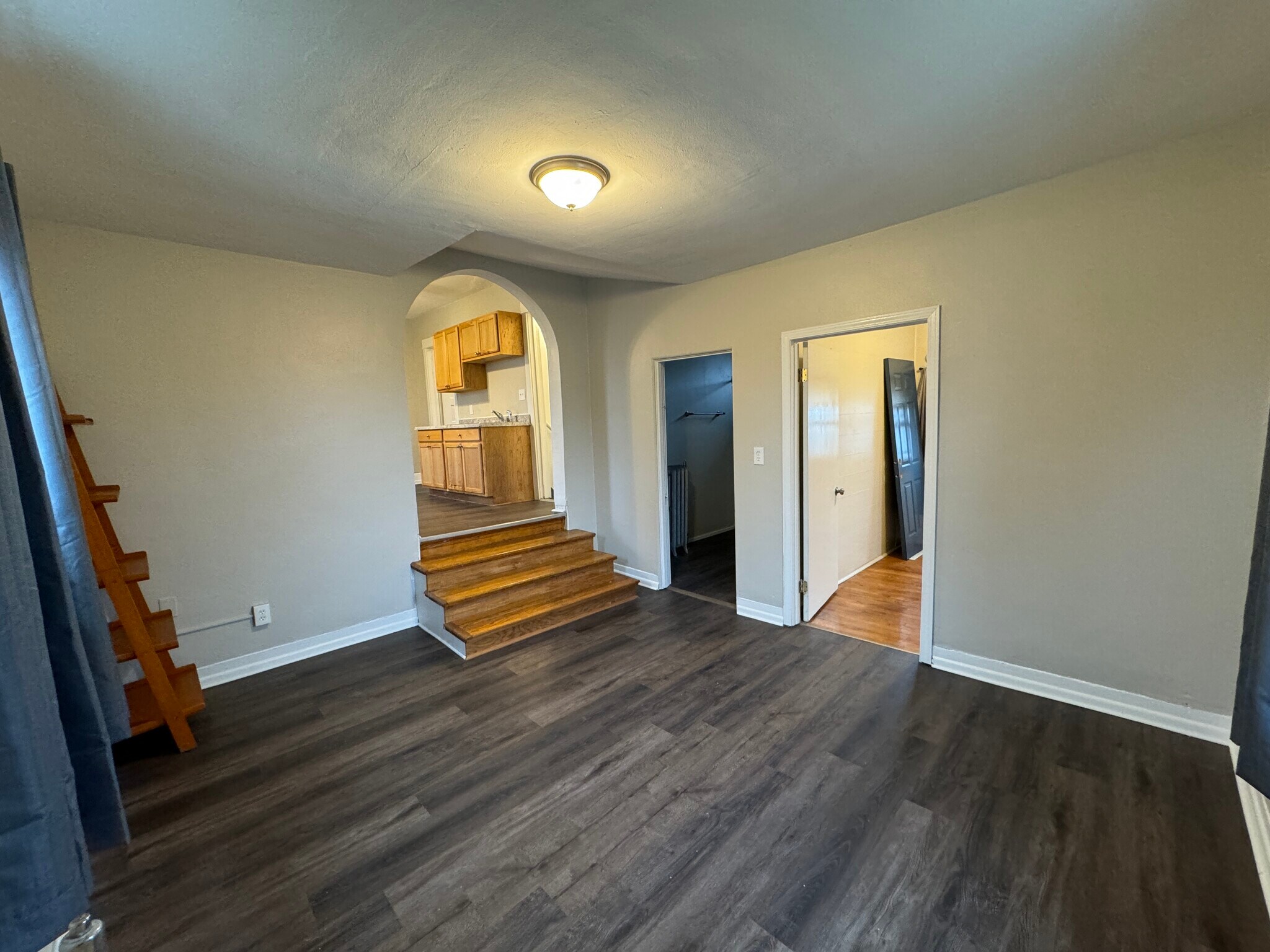 Building Photo - 1865 Fisher St