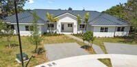 Building Photo - 4767 SW 87th Ct