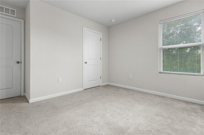 Building Photo - 308 Fiddlewood Ct