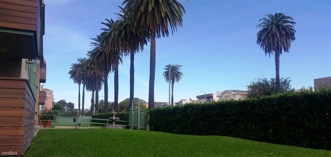 Building Photo - 2711 Ellendale Pl