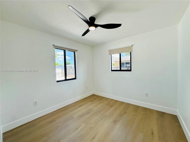 Building Photo - 12225 NW 17th Pl