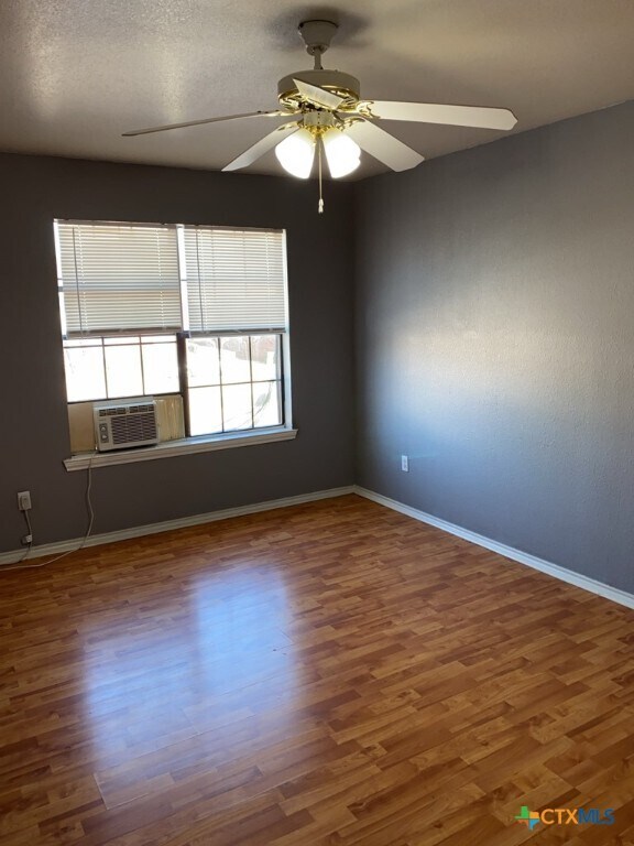 Building Photo - 3404 Barcelona Dr