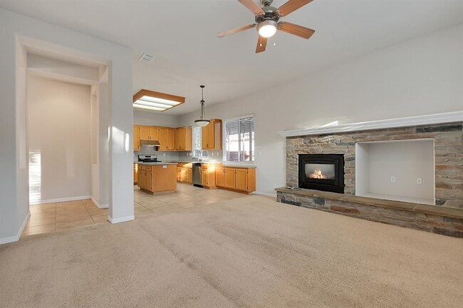 Building Photo - 1889 Tres Picos Dr