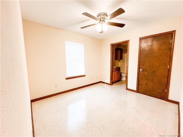 Building Photo - 3322A Carver Rd