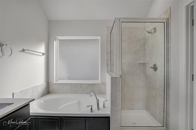 Building Photo - 3369 Grand Lake Dr