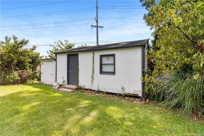 Building Photo - 6617 Idlewood Ct