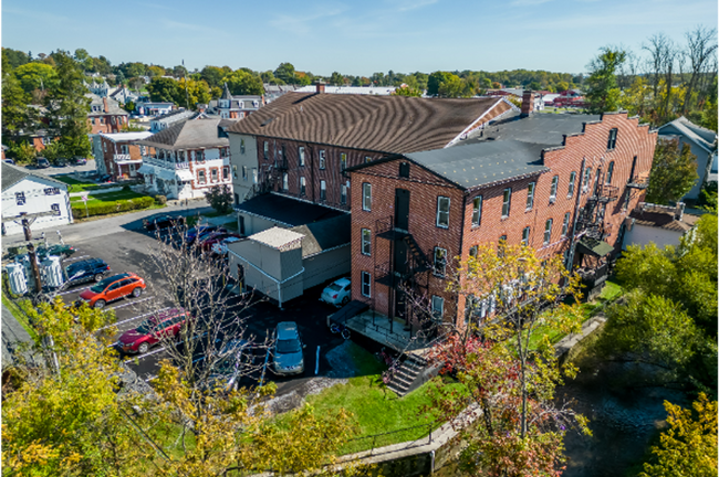 Building Photo - 9-23 E. Main Street