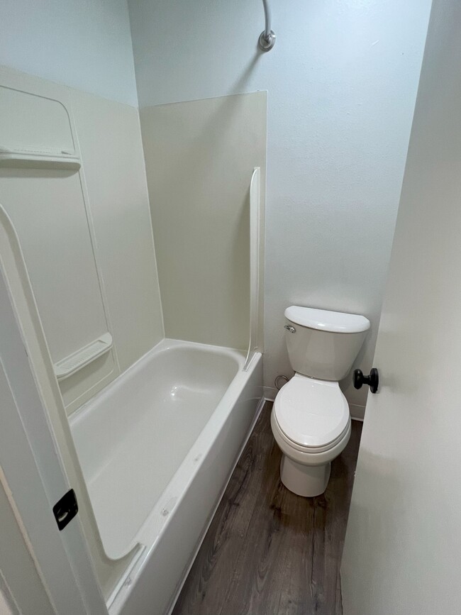 bathroom3 - 371 Whitesell Ct NE