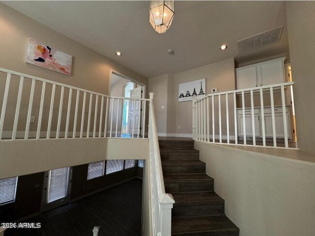 Building Photo - 1470 W Armstrong Way