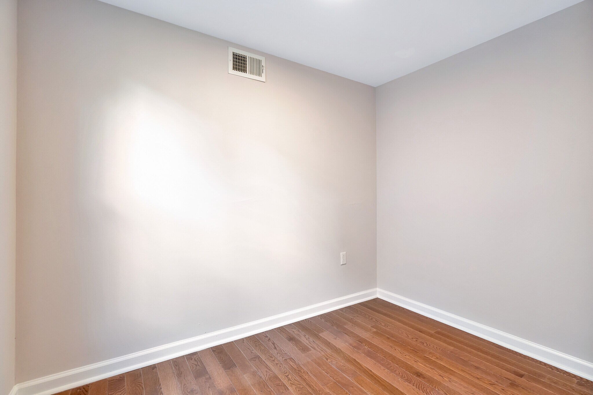 Building Photo - 1310 S Opal St