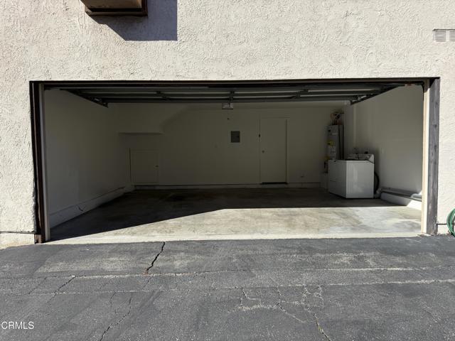 Building Photo - 832 E Garfield Ave