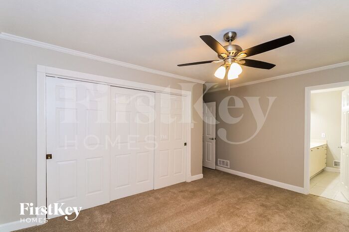 Building Photo - 860 Regency Ct NW