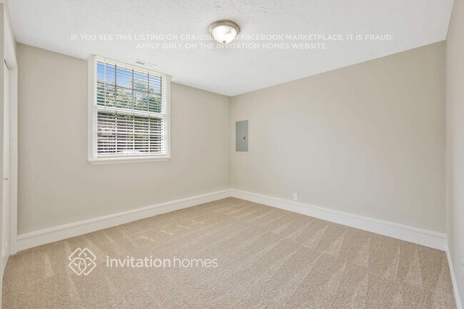 Building Photo - 533 Augusta Dr