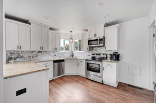 Building Photo - 3143 Sheridan Boulevard