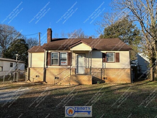 Primary Photo - Bright and Sunny 2-bedroom, 1-bathroom Hom...