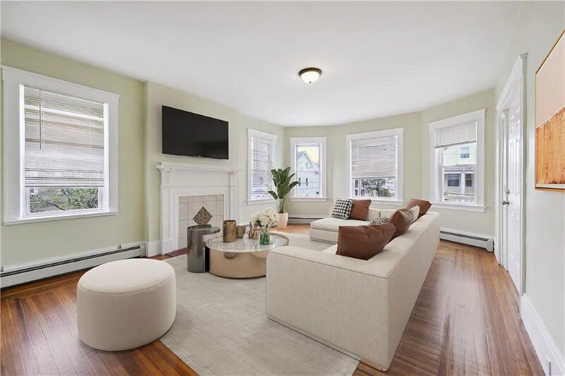 Primary Photo - 31 Lenox Ave