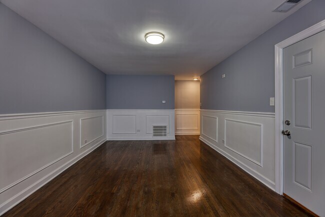 Building Photo - 7835 S Essex Ave