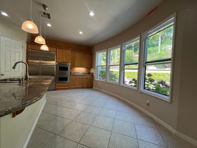 Building Photo - Elegant 5-Bedroom Carmel Valley Home with ...