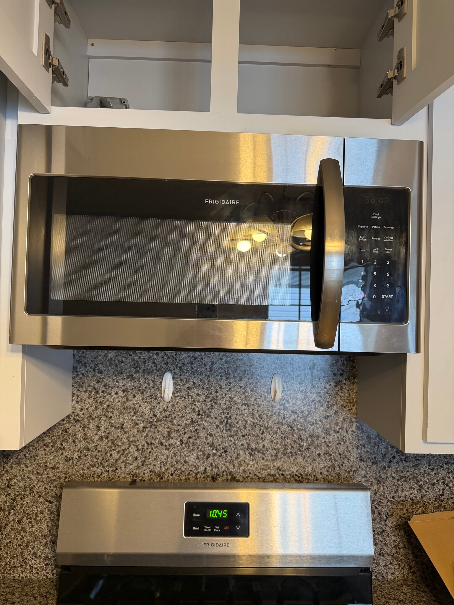 Microwave - 2114 Hayes St