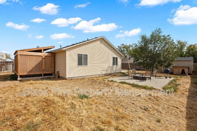 Building Photo - 43 S Newberry Way