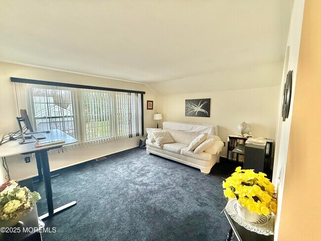 Building Photo - 1 Allen Ct