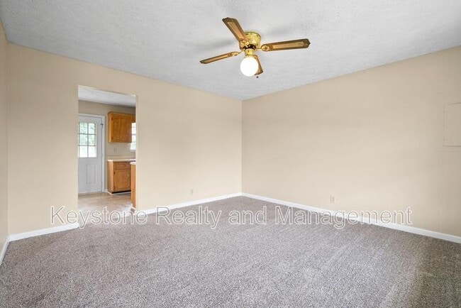 Building Photo - 2080 Carneal Ln