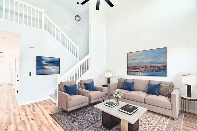 Primary Photo - Modern Comfort Meets Nature!