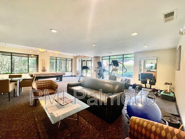 Building Photo - 1316 Pulaski St