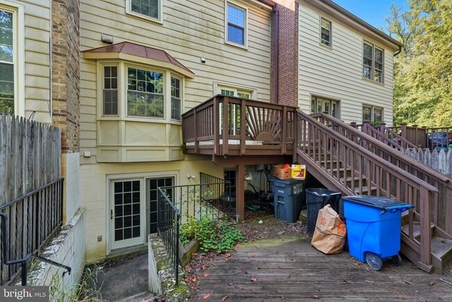 Building Photo - 7724 Bristol Square Ct