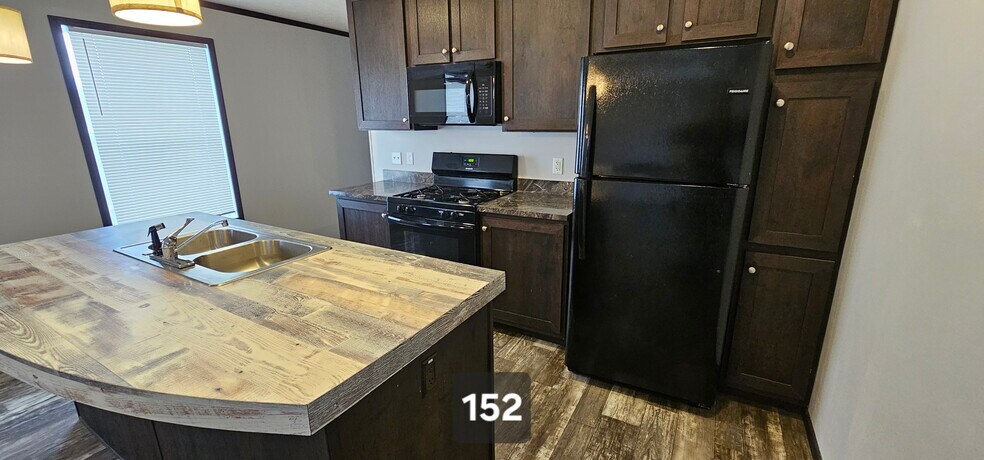 Building Photo - 6610 Lear Nagle Rd