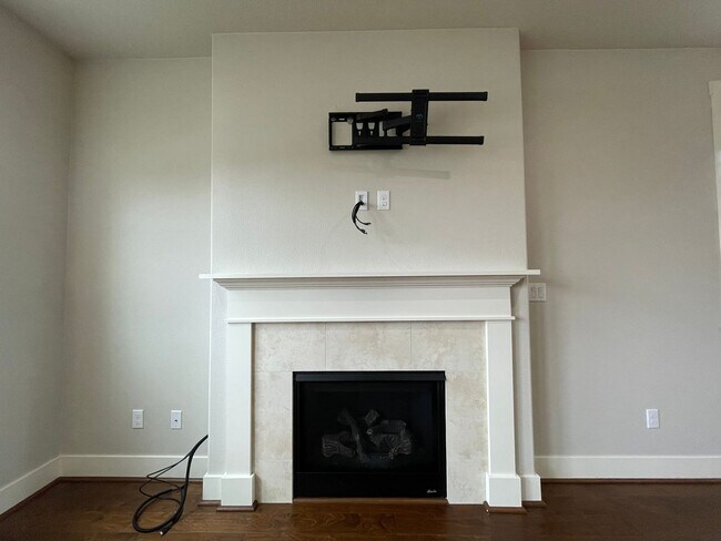 Building Photo - Lovely North Plains 4Bd 2.5Ba Home with Ja...
