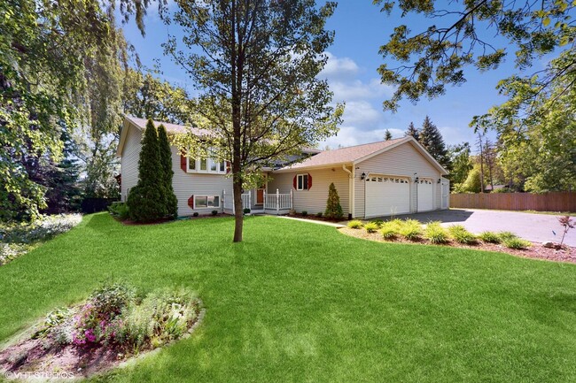 Primary Photo - 9229 48th Ave