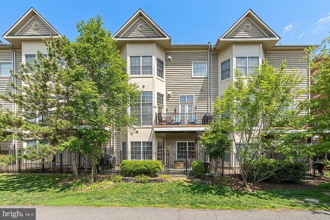 Building Photo - 5187 Brawner Pl