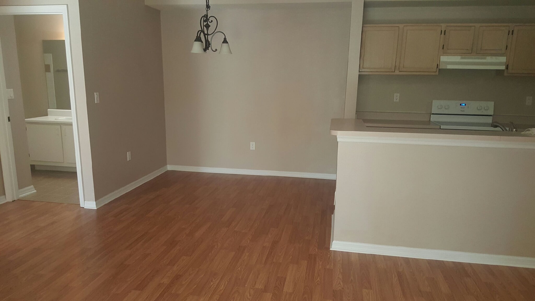 Dinette - 5614 Pinnacle Heights Cir