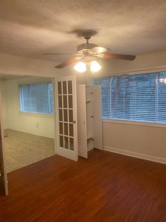 Building Photo - 115 Biscayne Dr NW