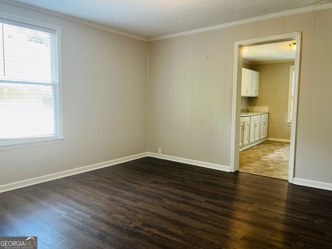 Building Photo - 513 Harwell Ave