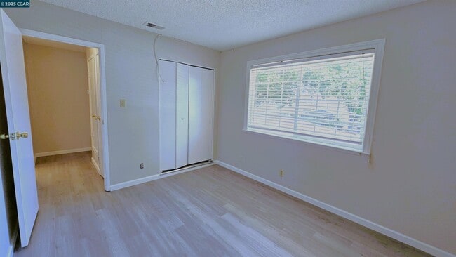 Building Photo - 1446 Del Rio Cir