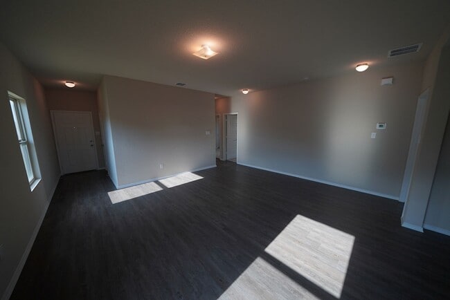 Building Photo - 745 Tupelo Tank Dr