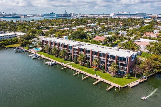 Building Photo - 1800 S Ocean Dr