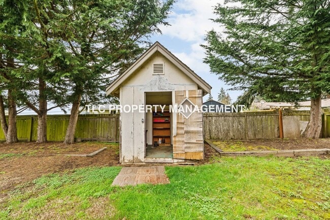 Building Photo - 2082 Ohio St