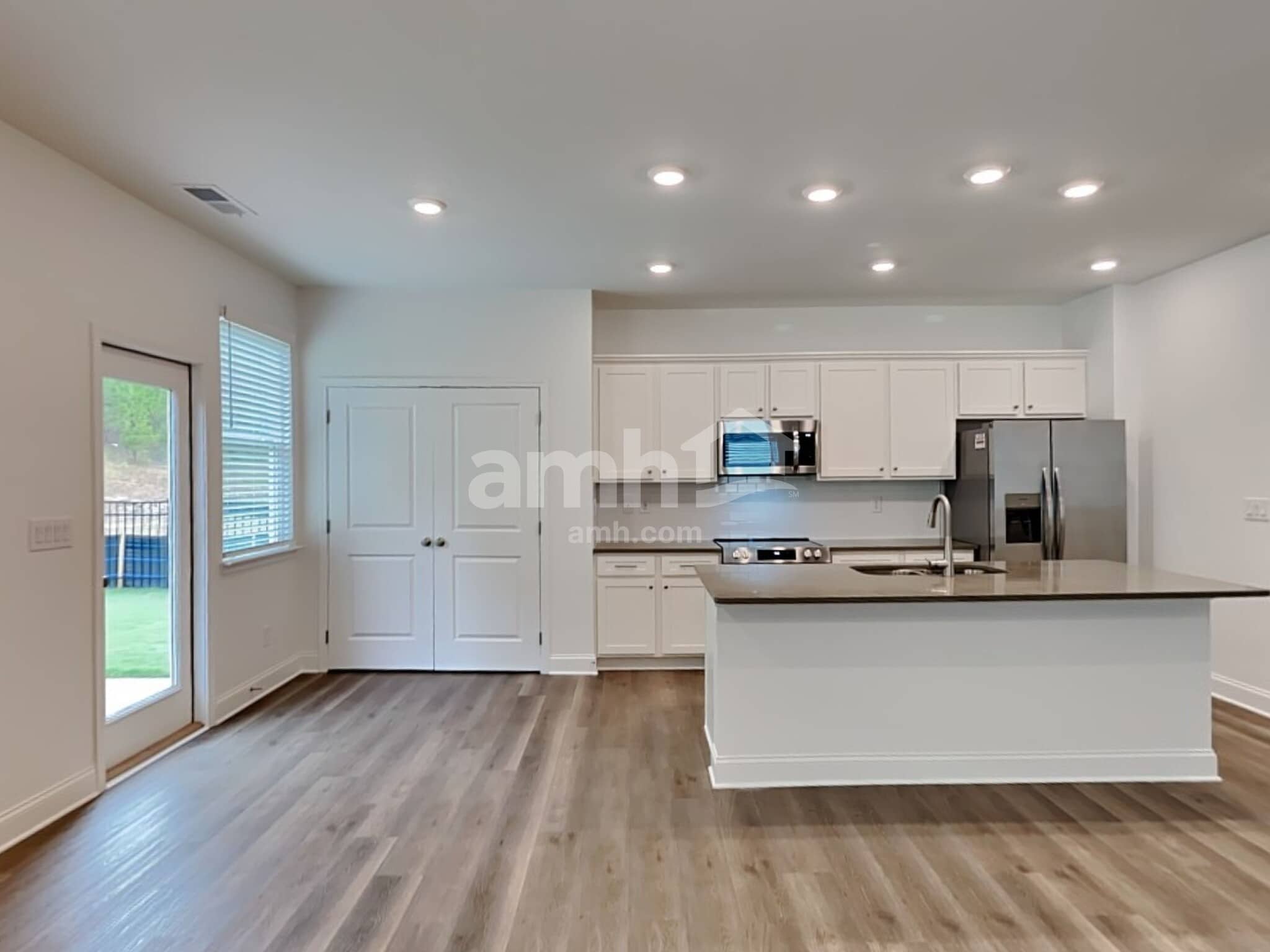 Building Photo - 625 Smt Vw Ln