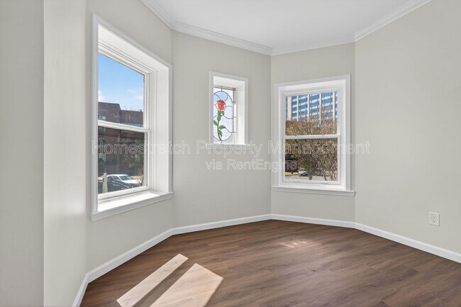 Building Photo - 4561 Laclede Ave