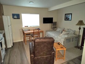 Building Photo - 4097 Puffin Rd